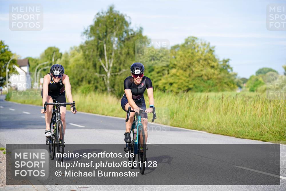 31.08.2025 - Elbe Triathlon Hamburg Michael Burmester http://msf.ph/oto/8661128 31.08.2025 08:57:42 Radfahren 261, 266, 324, 368 meine-sportfotos.de