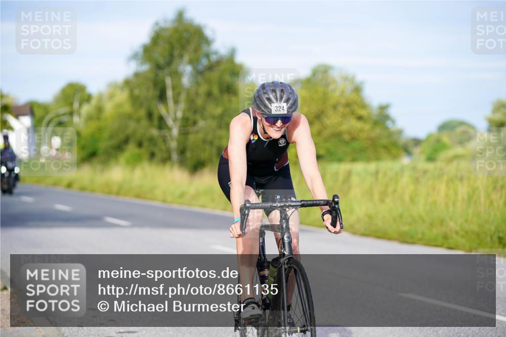 31.08.2025 - Elbe Triathlon Hamburg Michael Burmester http://msf.ph/oto/8661135 31.08.2025 08:57:43 Radfahren 261, 266, 324, 368 meine-sportfotos.de
