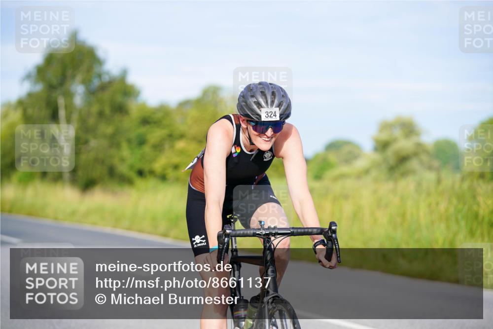 31.08.2025 - Elbe Triathlon Hamburg Michael Burmester http://msf.ph/oto/8661137 31.08.2025 08:57:43 Radfahren 261, 266, 324, 368 meine-sportfotos.de