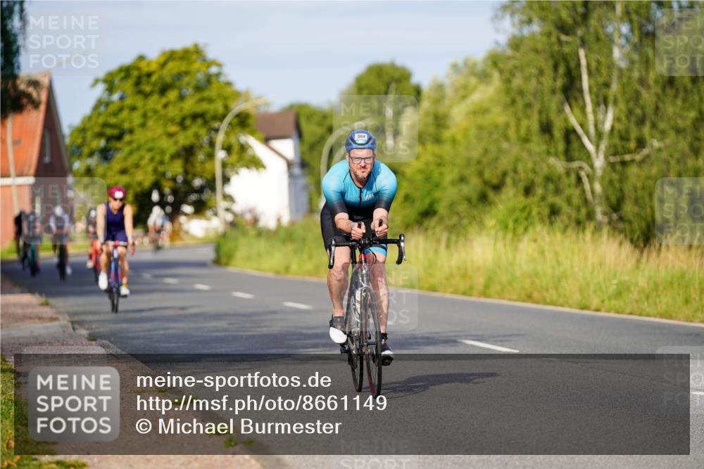 31.08.2025 - Elbe Triathlon Hamburg Michael Burmester http://msf.ph/oto/8661149 31.08.2025 08:58:00 Radfahren 256, 301, 384 meine-sportfotos.de