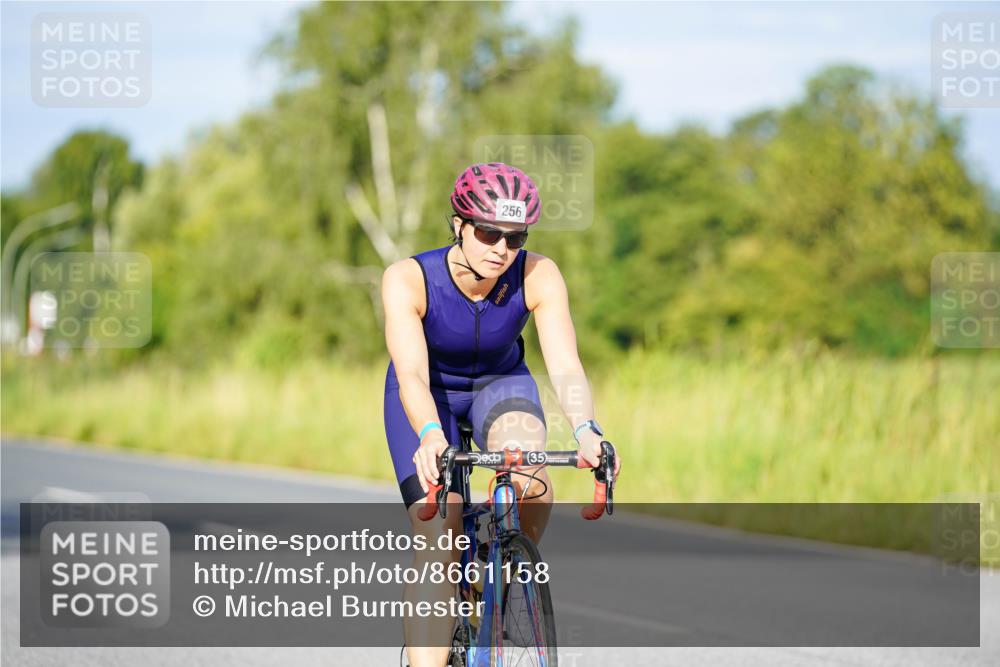 31.08.2025 - Elbe Triathlon Hamburg Michael Burmester http://msf.ph/oto/8661158 31.08.2025 08:58:04 Radfahren 256, 269, 281, 292, 301, 337, 384 meine-sportfotos.de