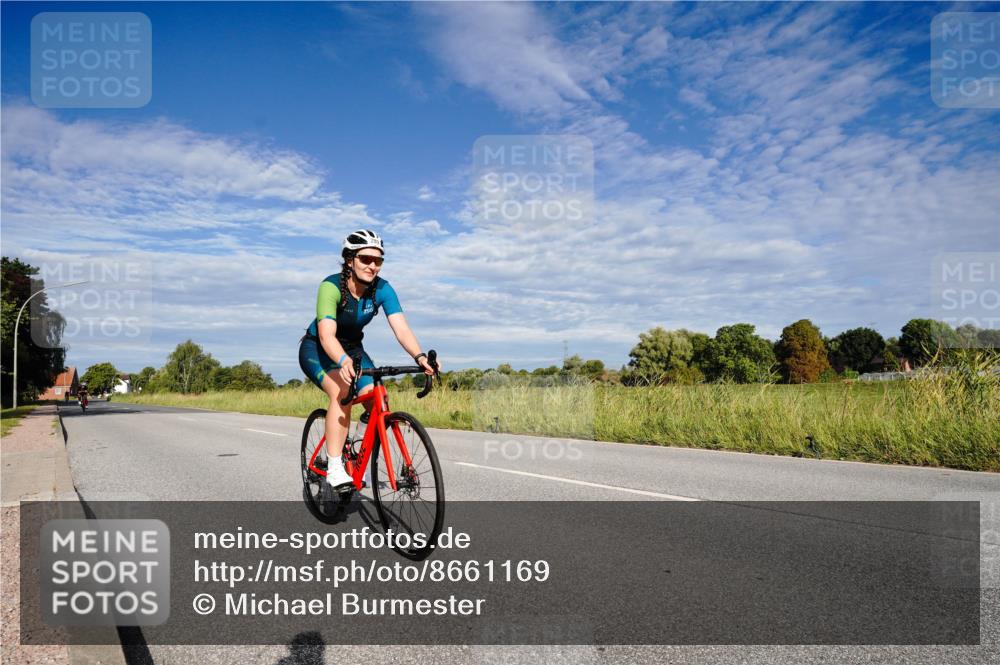 31.08.2025 - Elbe Triathlon Hamburg Michael Burmester http://msf.ph/oto/8661169 31.08.2025 09:03:05 Radfahren 245, 289 meine-sportfotos.de