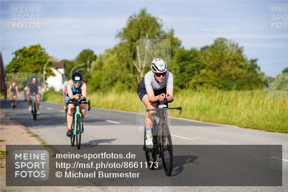 31.08.2025 - Elbe Triathlon Hamburg Michael Burmester http://msf.ph/oto/8661173 31.08.2025 08:58:07 Radfahren 256, 269, 281, 291, 292, 301, 337, 347, 351 meine-sportfotos.de