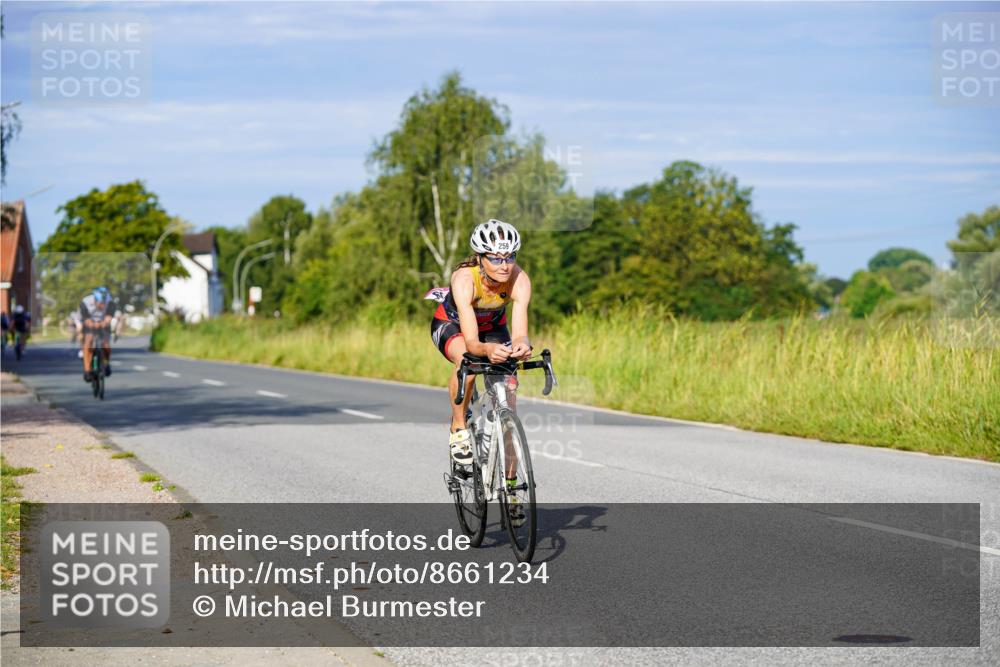 31.08.2025 - Elbe Triathlon Hamburg Michael Burmester http://msf.ph/oto/8661234 31.08.2025 08:58:21 Radfahren 212, 247, 259, 305, 385 meine-sportfotos.de