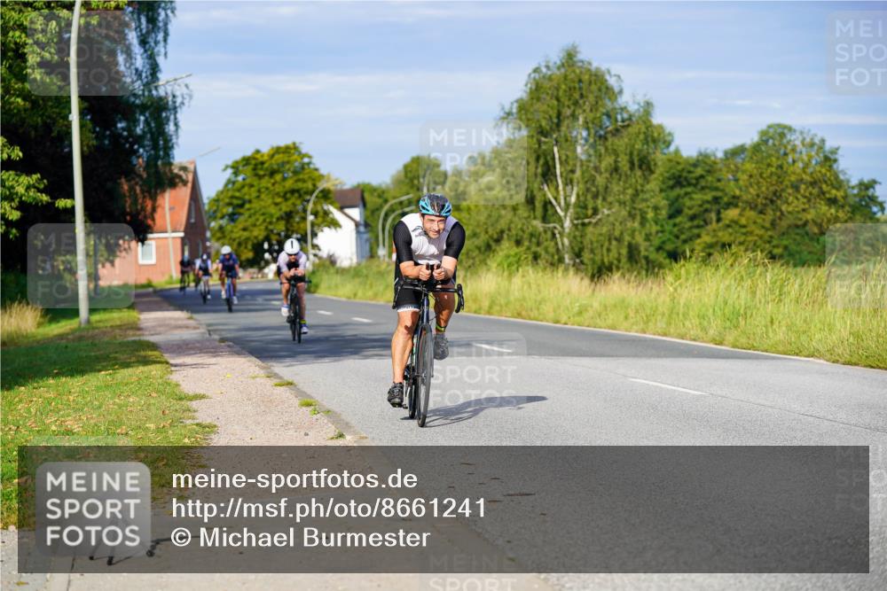 31.08.2025 - Elbe Triathlon Hamburg Michael Burmester http://msf.ph/oto/8661241 31.08.2025 08:58:24 Radfahren 247, 259, 268, 278, 385 meine-sportfotos.de