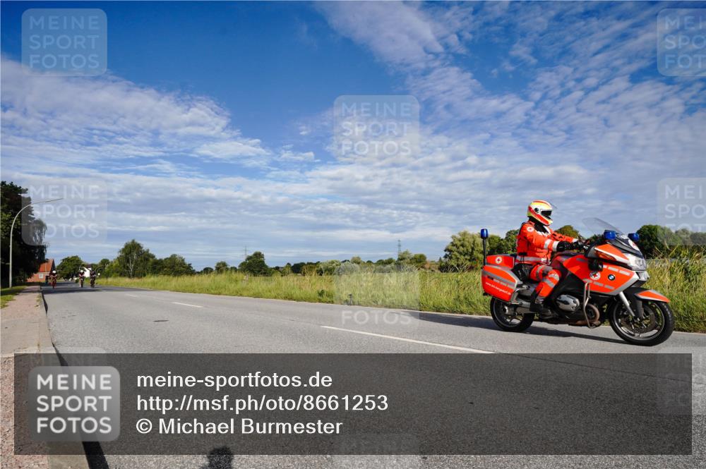 31.08.2025 - Elbe Triathlon Hamburg Michael Burmester http://msf.ph/oto/8661253 31.08.2025 09:04:54 Radfahren 214, 230, 319, 476 meine-sportfotos.de