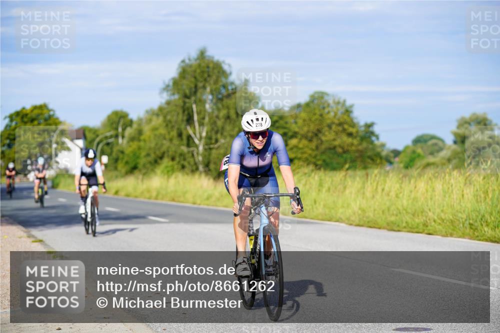 31.08.2025 - Elbe Triathlon Hamburg Michael Burmester http://msf.ph/oto/8661262 31.08.2025 08:58:29 Radfahren 206, 239, 247, 268, 278, 341 meine-sportfotos.de