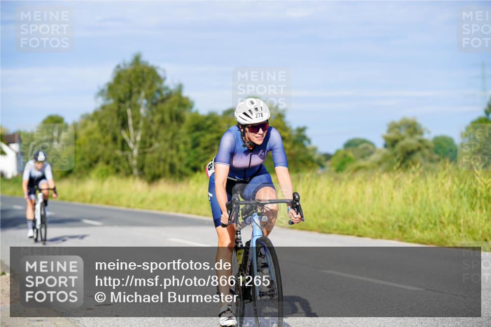 31.08.2025 - Elbe Triathlon Hamburg Michael Burmester http://msf.ph/oto/8661265 31.08.2025 08:58:29 Radfahren 206, 239, 247, 268, 278, 341 meine-sportfotos.de