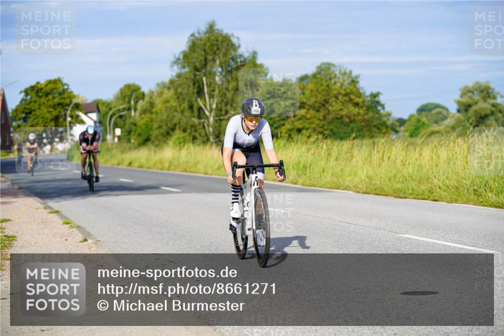 31.08.2025 - Elbe Triathlon Hamburg Michael Burmester http://msf.ph/oto/8661271 31.08.2025 08:58:30 Radfahren 206, 239, 268, 278, 341 meine-sportfotos.de