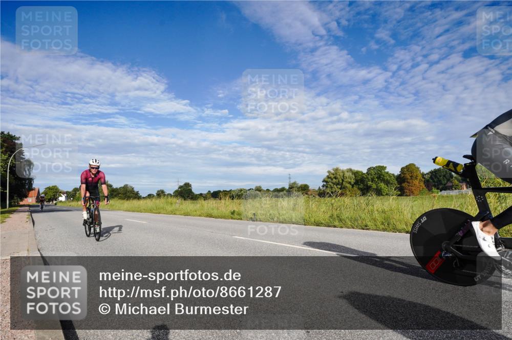 31.08.2025 - Elbe Triathlon Hamburg Michael Burmester http://msf.ph/oto/8661287 31.08.2025 09:05:17 Radfahren 196, 225, 364, 372 meine-sportfotos.de