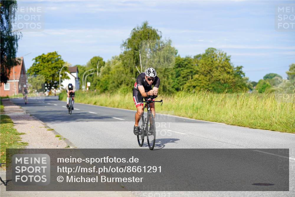 31.08.2025 - Elbe Triathlon Hamburg Michael Burmester http://msf.ph/oto/8661291 31.08.2025 08:58:34 Radfahren 206, 239, 268, 341 meine-sportfotos.de