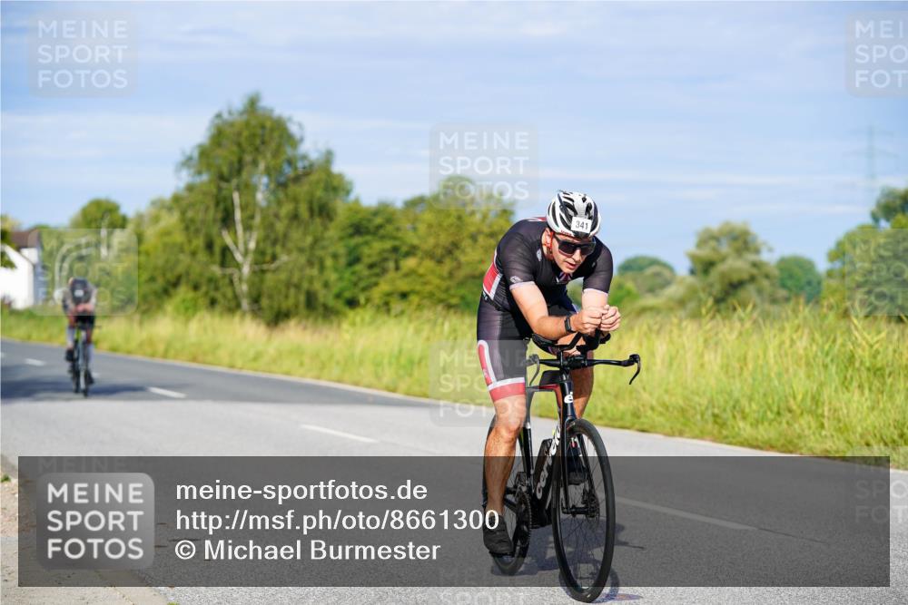 31.08.2025 - Elbe Triathlon Hamburg Michael Burmester http://msf.ph/oto/8661300 31.08.2025 08:58:35 Radfahren 206, 239, 287, 341 meine-sportfotos.de