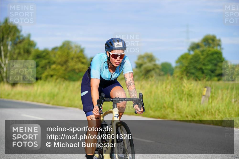 31.08.2025 - Elbe Triathlon Hamburg Michael Burmester http://msf.ph/oto/8661326 31.08.2025 08:58:53 Radfahren 179, 280, 316, 360 meine-sportfotos.de