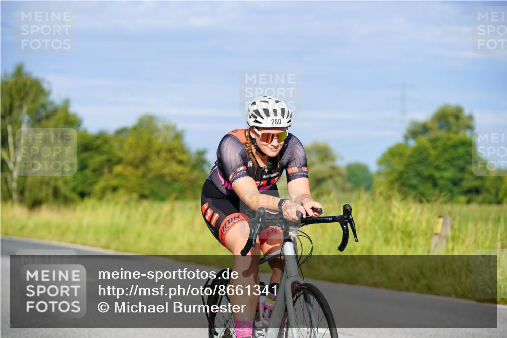 31.08.2025 - Elbe Triathlon Hamburg Michael Burmester http://msf.ph/oto/8661341 31.08.2025 08:58:57 Radfahren 179, 280, 299, 308, 353 meine-sportfotos.de