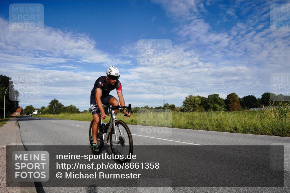 31.08.2025 - Elbe Triathlon Hamburg Michael Burmester http://msf.ph/oto/8661358 31.08.2025 09:06:54 Radfahren 172 meine-sportfotos.de
