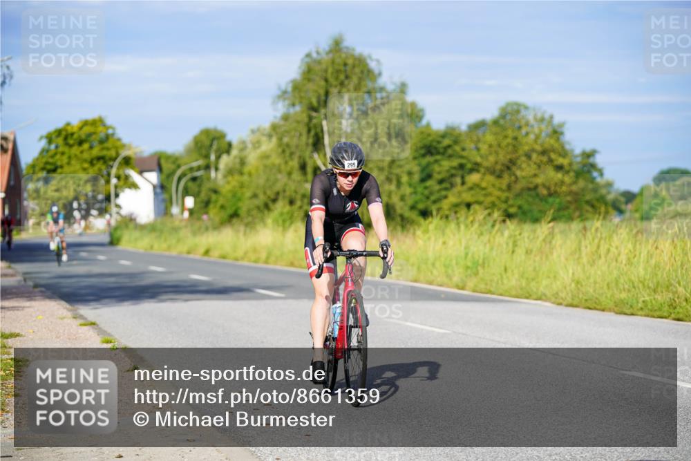 31.08.2025 - Elbe Triathlon Hamburg Michael Burmester http://msf.ph/oto/8661359 31.08.2025 08:59:04 Radfahren 282, 299, 308, 353 meine-sportfotos.de