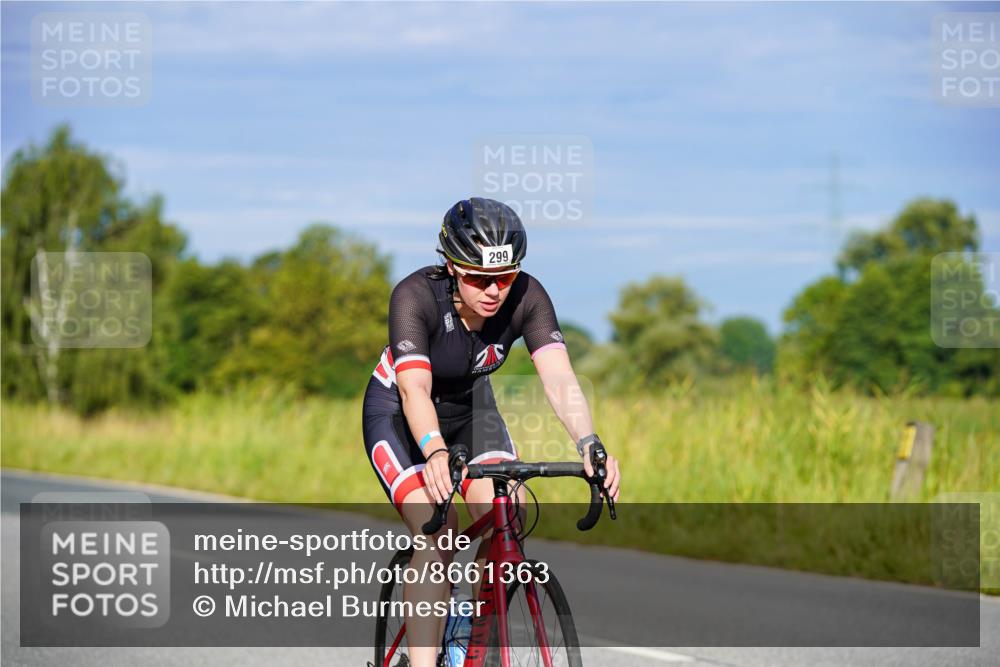 31.08.2025 - Elbe Triathlon Hamburg Michael Burmester http://msf.ph/oto/8661363 31.08.2025 08:59:04 Radfahren 282, 299, 308, 353 meine-sportfotos.de