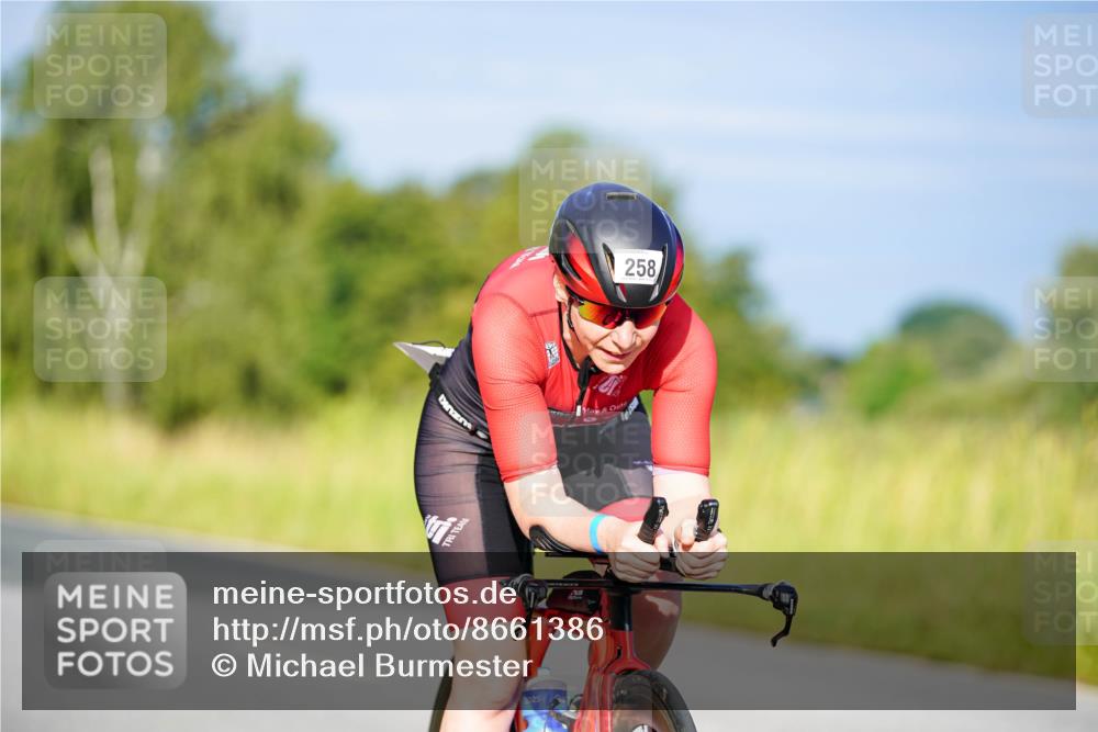 31.08.2025 - Elbe Triathlon Hamburg Michael Burmester http://msf.ph/oto/8661386 31.08.2025 08:59:12 Radfahren 175, 258, 282, 357 meine-sportfotos.de
