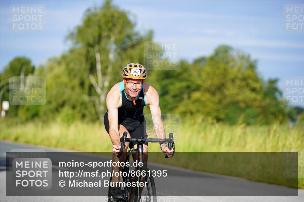 31.08.2025 - Elbe Triathlon Hamburg Michael Burmester http://msf.ph/oto/8661395 31.08.2025 08:59:16 Radfahren 174, 175, 216, 233, 357 meine-sportfotos.de