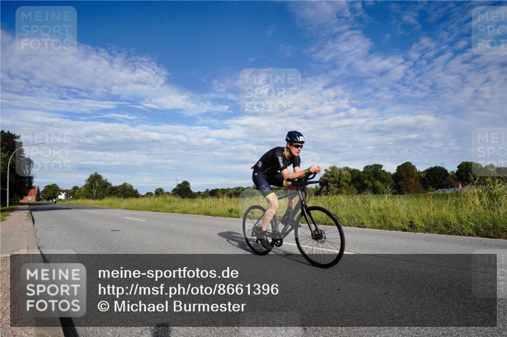 31.08.2025 - Elbe Triathlon Hamburg Michael Burmester http://msf.ph/oto/8661396 31.08.2025 09:07:17 Radfahren 242, 283, 300, 304, 342, 441 meine-sportfotos.de