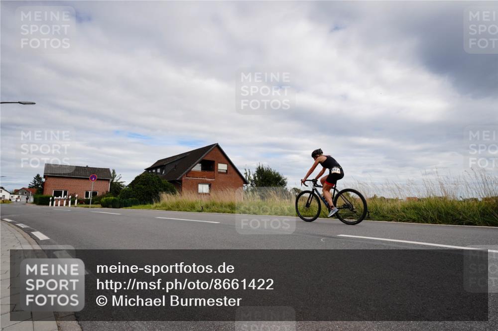 31.08.2025 - Elbe Triathlon Hamburg Michael Burmester http://msf.ph/oto/8661422 31.08.2025 16:07:47 Radfahren  meine-sportfotos.de