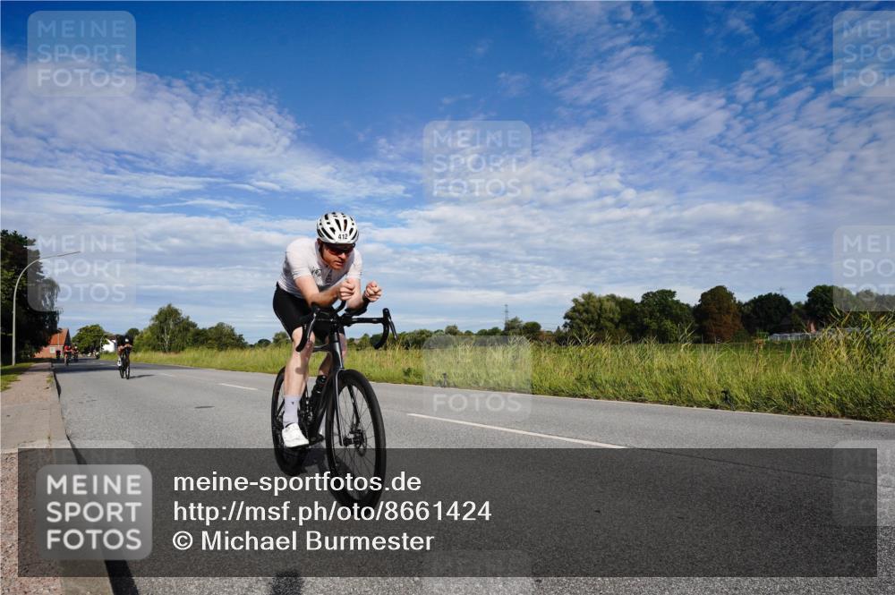 31.08.2025 - Elbe Triathlon Hamburg Michael Burmester http://msf.ph/oto/8661424 31.08.2025 09:07:48 Radfahren 187, 412, 458, 479, 516 meine-sportfotos.de