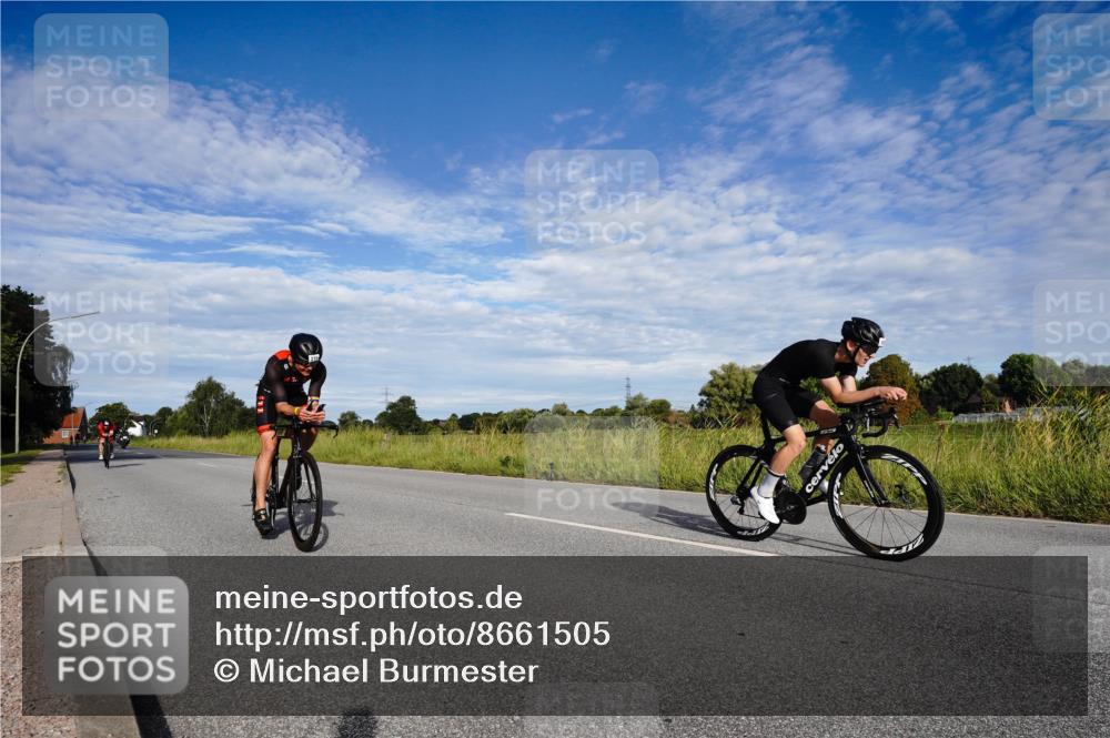 31.08.2025 - Elbe Triathlon Hamburg Michael Burmester http://msf.ph/oto/8661505 31.08.2025 09:08:25 Radfahren 215, 264, 440, 464 meine-sportfotos.de