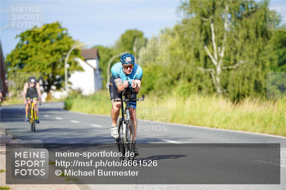 31.08.2025 - Elbe Triathlon Hamburg Michael Burmester http://msf.ph/oto/8661526 31.08.2025 09:00:18 Radfahren 297, 355, 374, 377 meine-sportfotos.de