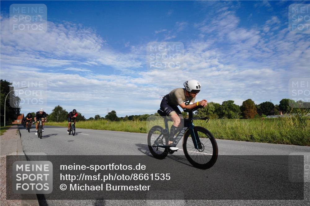 31.08.2025 - Elbe Triathlon Hamburg Michael Burmester http://msf.ph/oto/8661535 31.08.2025 09:08:44 Radfahren 169, 207, 227, 237, 252, 313, 386 meine-sportfotos.de