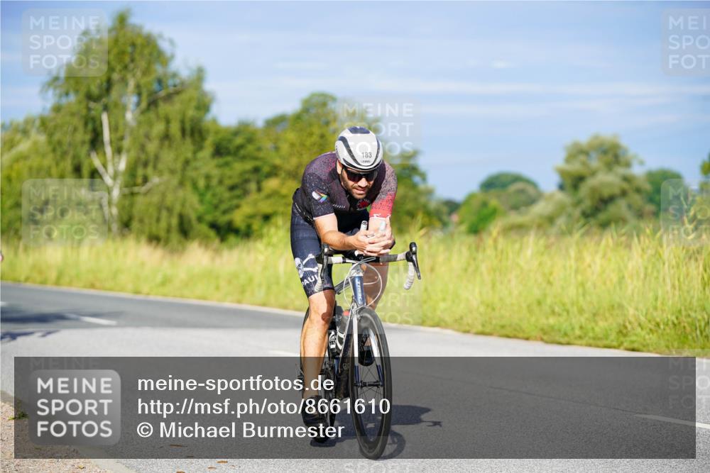 31.08.2025 - Elbe Triathlon Hamburg Michael Burmester http://msf.ph/oto/8661610 31.08.2025 09:01:39 Radfahren 173, 183, 223, 274, 329, 330, 551 meine-sportfotos.de