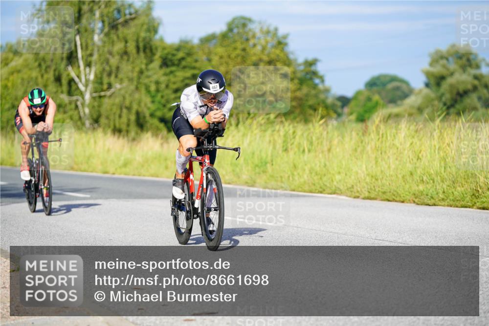 31.08.2025 - Elbe Triathlon Hamburg Michael Burmester http://msf.ph/oto/8661698 31.08.2025 09:02:17 Radfahren 333, 467, 554 meine-sportfotos.de