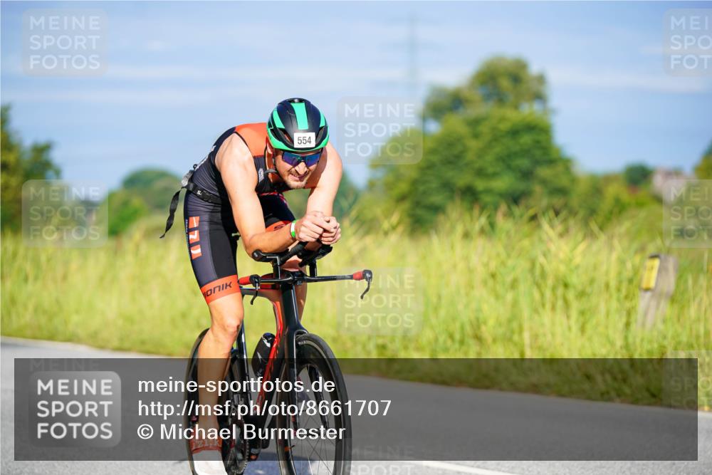 31.08.2025 - Elbe Triathlon Hamburg Michael Burmester http://msf.ph/oto/8661707 31.08.2025 09:02:18 Radfahren 213, 333, 467, 554 meine-sportfotos.de