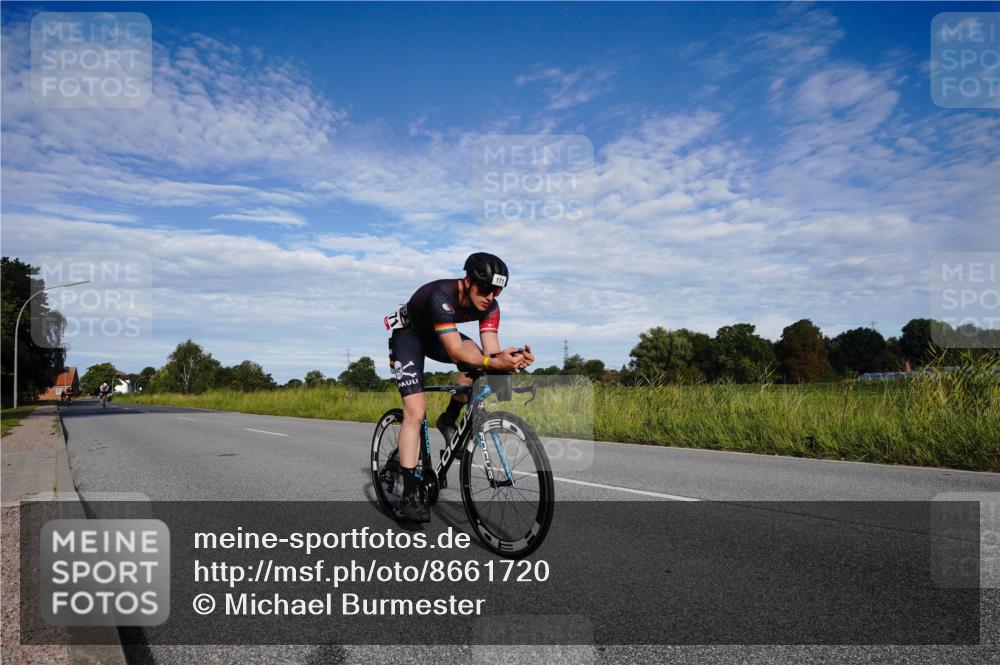 31.08.2025 - Elbe Triathlon Hamburg Michael Burmester http://msf.ph/oto/8661720 31.08.2025 09:10:52 Radfahren 171, 260, 279, 373, 436, 457 meine-sportfotos.de