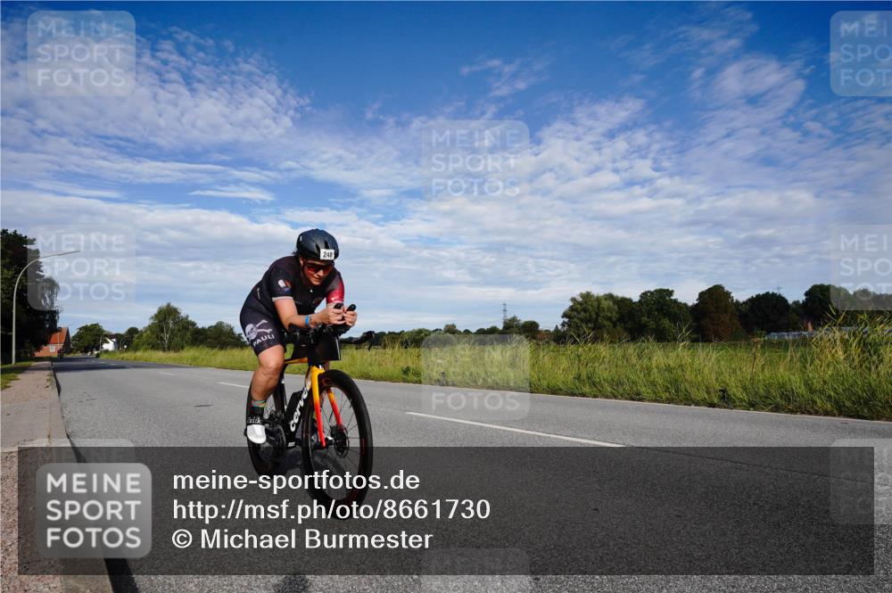 31.08.2025 - Elbe Triathlon Hamburg Michael Burmester http://msf.ph/oto/8661730 31.08.2025 09:11:01 Radfahren 212, 248 meine-sportfotos.de