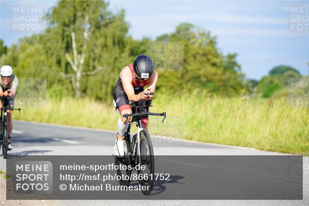 31.08.2025 - Elbe Triathlon Hamburg Michael Burmester http://msf.ph/oto/8661752 31.08.2025 09:02:31 Radfahren 170, 184, 186, 205, 363 meine-sportfotos.de