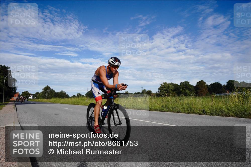 31.08.2025 - Elbe Triathlon Hamburg Michael Burmester http://msf.ph/oto/8661753 31.08.2025 09:11:31 Radfahren 293, 334, 346, 353, 403, 456 meine-sportfotos.de