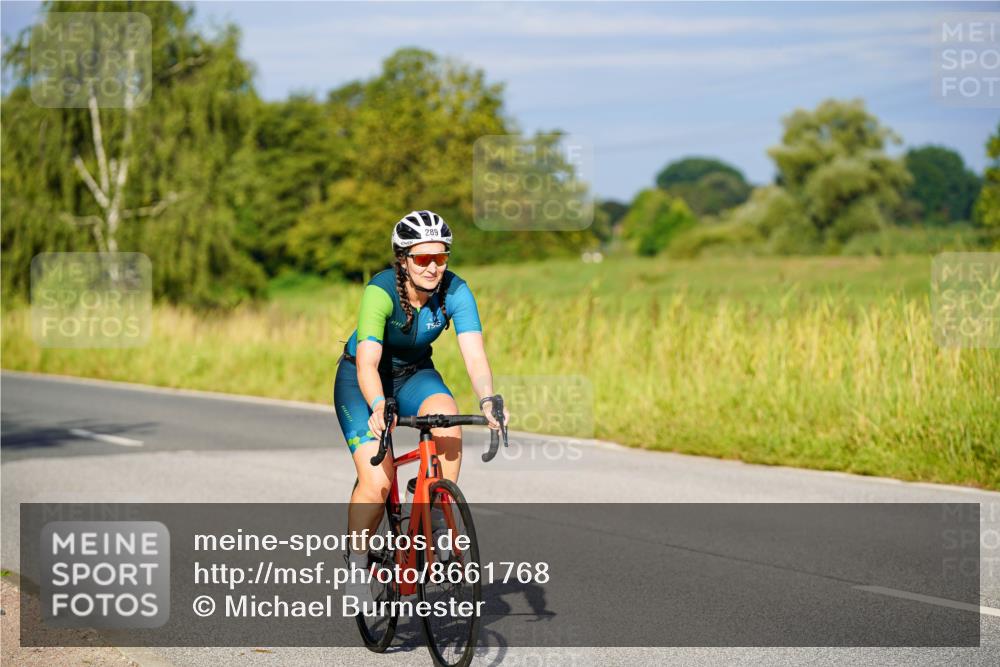 31.08.2025 - Elbe Triathlon Hamburg Michael Burmester http://msf.ph/oto/8661768 31.08.2025 09:03:04 Radfahren 245, 289 meine-sportfotos.de