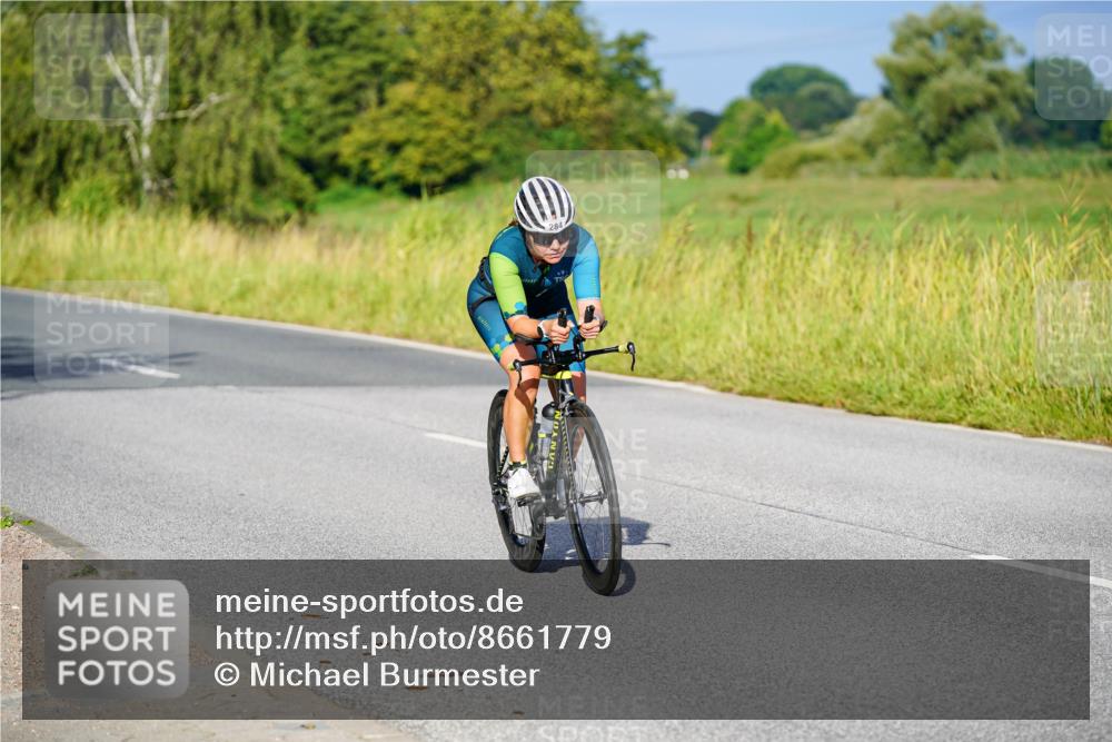 31.08.2025 - Elbe Triathlon Hamburg Michael Burmester http://msf.ph/oto/8661779 31.08.2025 09:03:12 Radfahren 284 meine-sportfotos.de