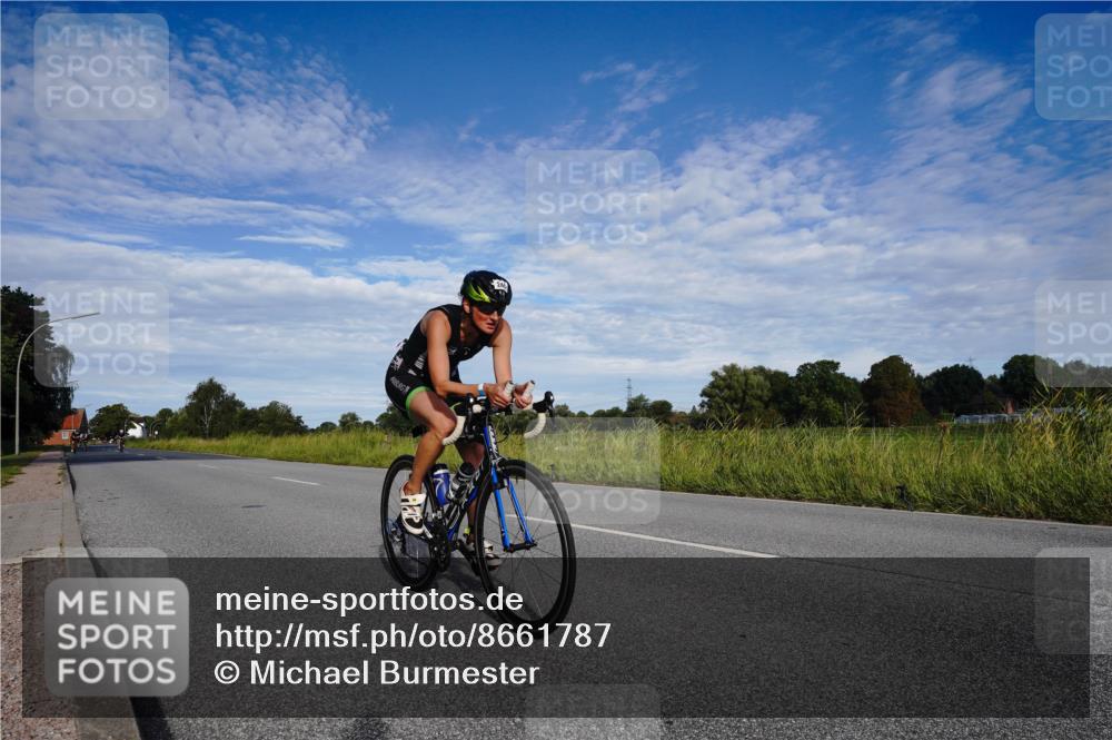31.08.2025 - Elbe Triathlon Hamburg Michael Burmester http://msf.ph/oto/8661787 31.08.2025 09:11:48 Radfahren 233, 246, 318, 348, 451 meine-sportfotos.de