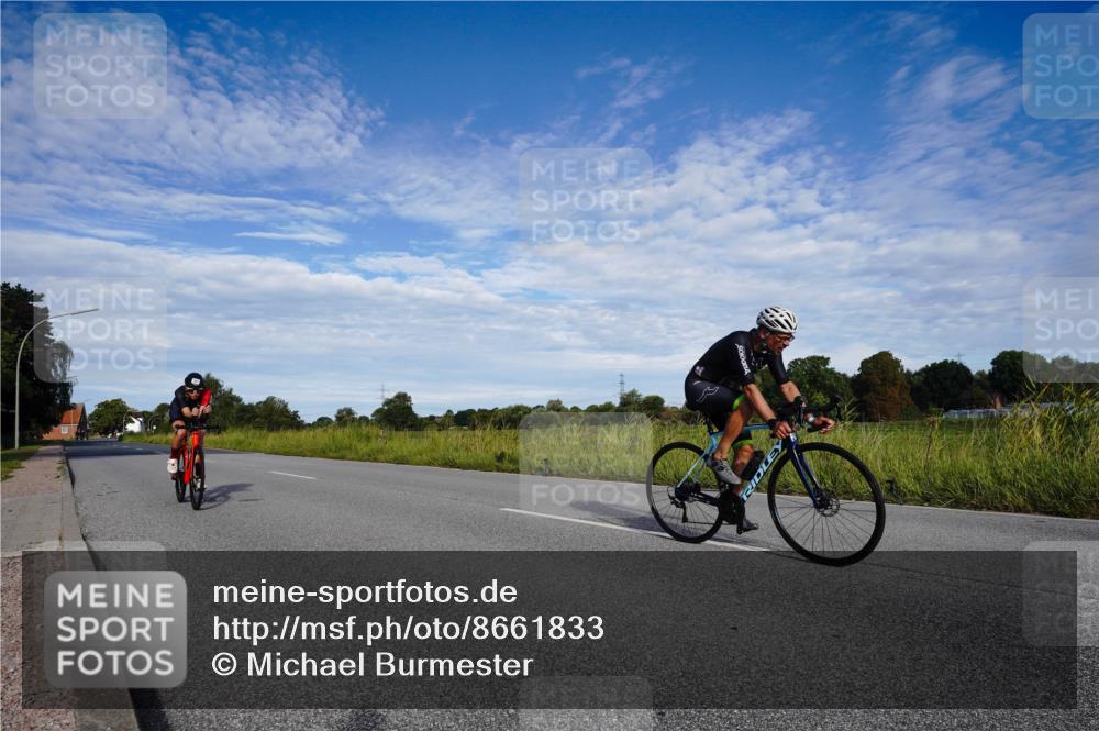 31.08.2025 - Elbe Triathlon Hamburg Michael Burmester http://msf.ph/oto/8661833 31.08.2025 09:12:04 Radfahren 224, 301, 347, 366 meine-sportfotos.de