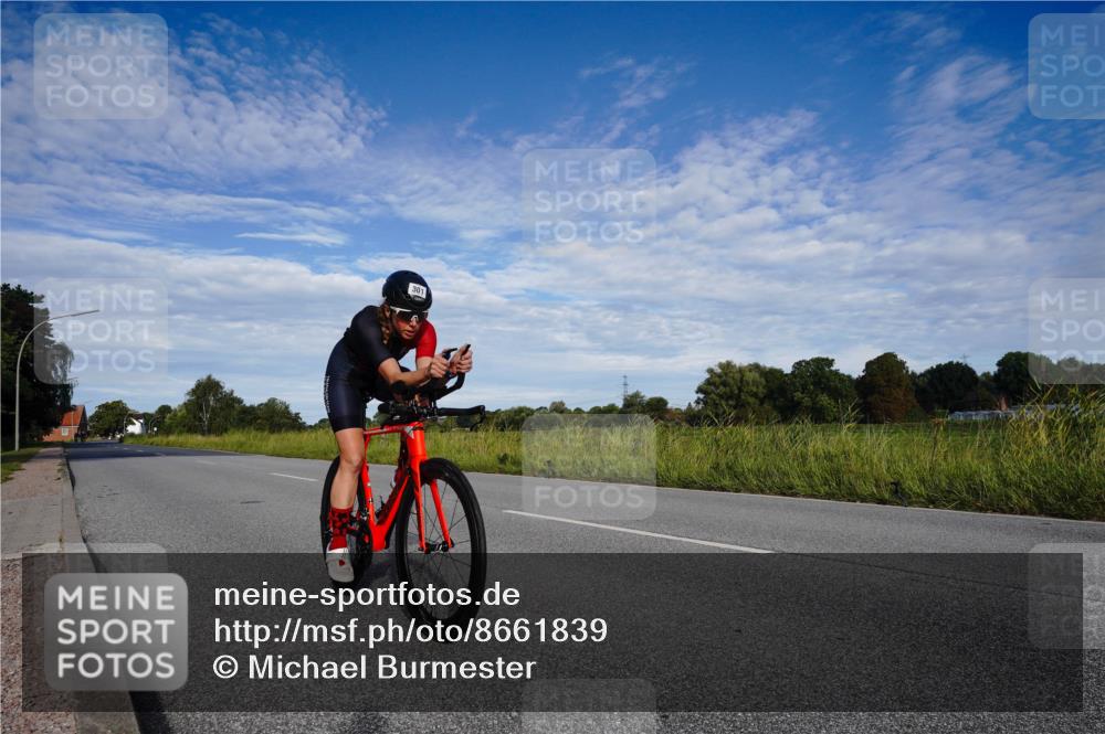 31.08.2025 - Elbe Triathlon Hamburg Michael Burmester http://msf.ph/oto/8661839 31.08.2025 09:12:04 Radfahren 224, 301, 347, 366 meine-sportfotos.de
