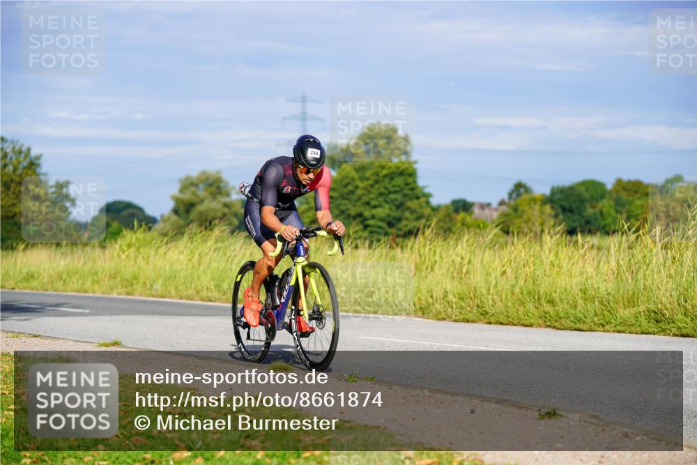 31.08.2025 - Elbe Triathlon Hamburg Michael Burmester http://msf.ph/oto/8661874 31.08.2025 09:04:31 Radfahren 244 meine-sportfotos.de