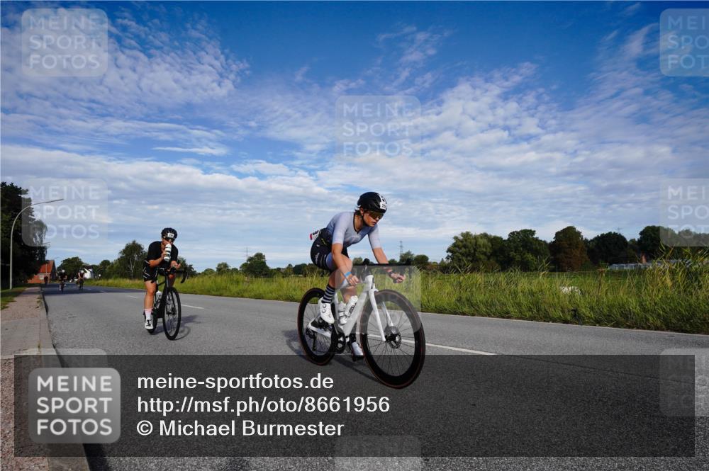 31.08.2025 - Elbe Triathlon Hamburg Michael Burmester http://msf.ph/oto/8661956 31.08.2025 09:13:07 Radfahren 268, 281, 298, 324, 507, 514 meine-sportfotos.de