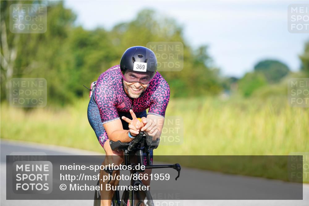31.08.2025 - Elbe Triathlon Hamburg Michael Burmester http://msf.ph/oto/8661959 31.08.2025 09:06:01 Radfahren 189, 228, 343, 369 meine-sportfotos.de