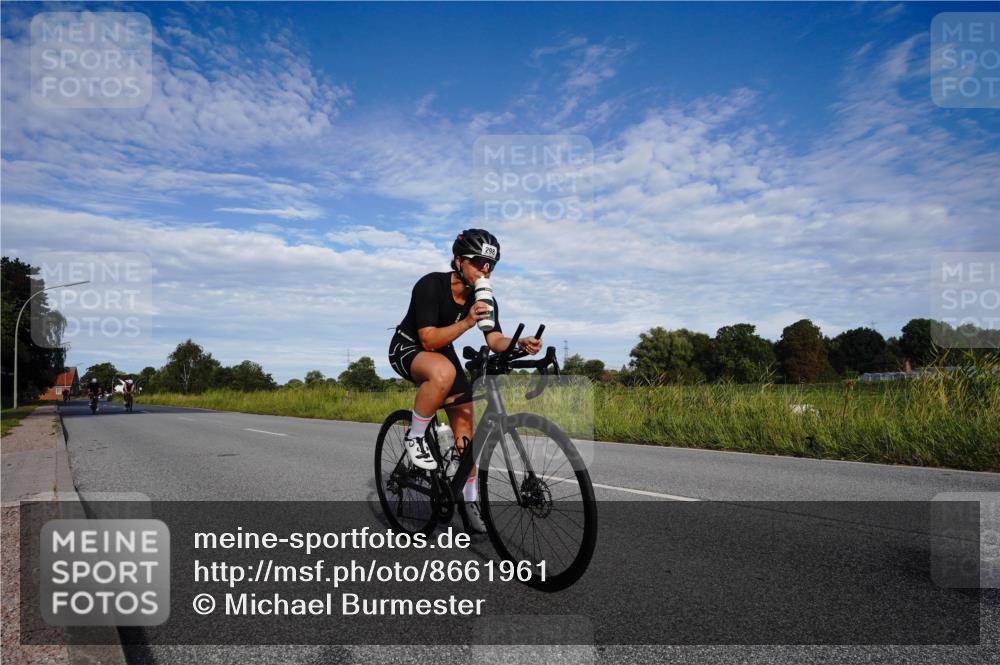 31.08.2025 - Elbe Triathlon Hamburg Michael Burmester http://msf.ph/oto/8661961 31.08.2025 09:13:08 Radfahren 268, 281, 298, 507, 514 meine-sportfotos.de