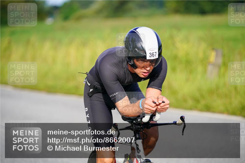 31.08.2025 - Elbe Triathlon Hamburg Michael Burmester http://msf.ph/oto/8662007 31.08.2025 09:06:33 Radfahren 367, 450, 543 meine-sportfotos.de