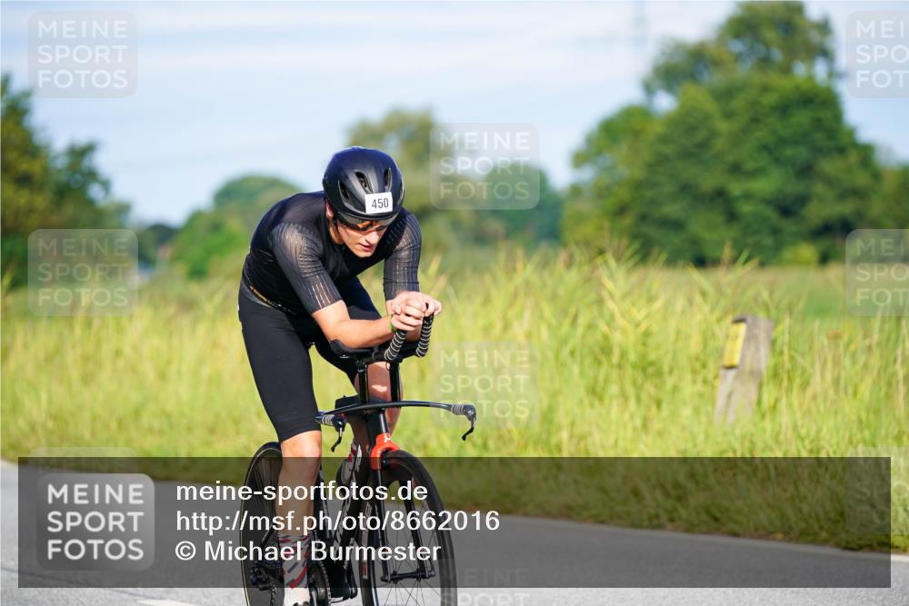 31.08.2025 - Elbe Triathlon Hamburg Michael Burmester http://msf.ph/oto/8662016 31.08.2025 09:06:38 Radfahren 450, 543 meine-sportfotos.de