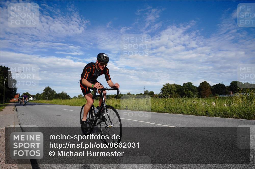 31.08.2025 - Elbe Triathlon Hamburg Michael Burmester http://msf.ph/oto/8662031 31.08.2025 09:13:50 Radfahren 322, 414, 415, 490, 533 meine-sportfotos.de