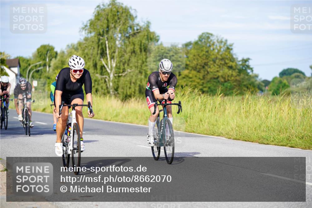 31.08.2025 - Elbe Triathlon Hamburg Michael Burmester http://msf.ph/oto/8662070 31.08.2025 09:07:13 Radfahren 242, 283, 300, 304, 314, 340, 342, 441 meine-sportfotos.de