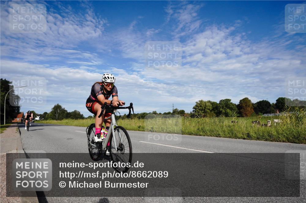 31.08.2025 - Elbe Triathlon Hamburg Michael Burmester http://msf.ph/oto/8662089 31.08.2025 09:15:02 Radfahren 280, 361, 431, 534 meine-sportfotos.de
